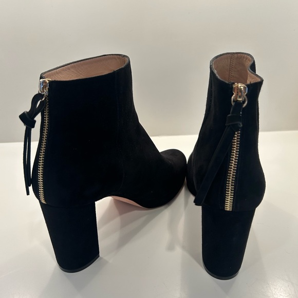 Stuart Weitzman blocked heeled booties - Picture 3 of 10